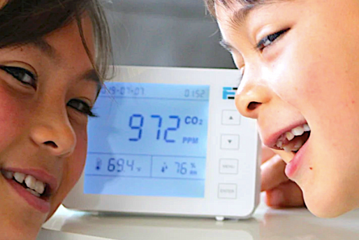 Children with CO2 Monitor